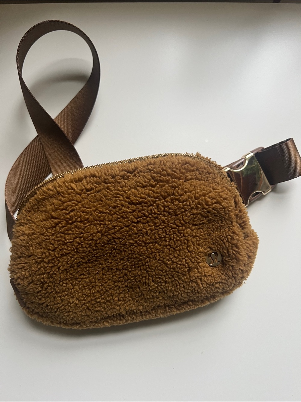 lululemon athletica Burnt Caramel Fleece Everywhere Belt Bag 1L